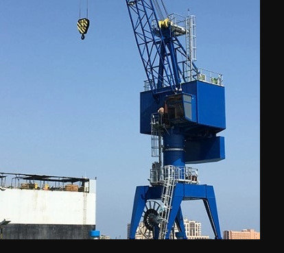 جرثقیل بوم خشک